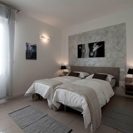 نيغرار Le Suites - Di Fronte Ospedale Sacro Cuore المظهر الخارجي الصورة